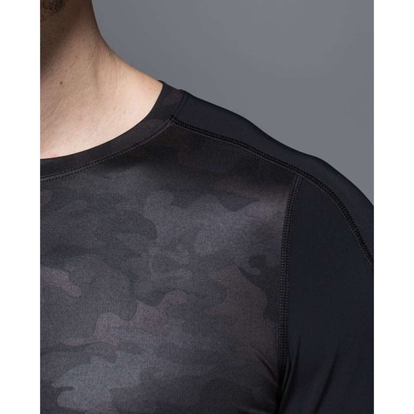 Lululemon Repetition Short Sleeve Shirt Sz Medium Savasana Camo Black READ - Picture 15 of 15